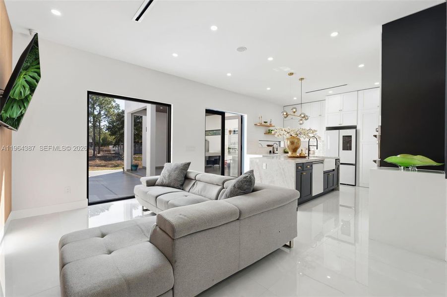 Furnished interior view inside a new home in , Clewiston (Image 37).