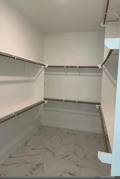 Spacious, unfurnished interior of a new home in Katy Court, Katy (Image 8).