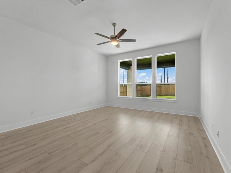 Spacious, unfurnished interior of a new home in Sienna 80′, Missouri City (Image 28). Spacious, unfurnished interior of a new home in Sienna 80′, Missouri City (Image 28).