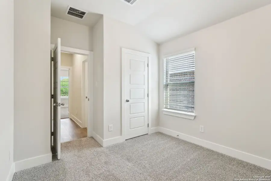 Image 48 of a home in Comanche Ridge.