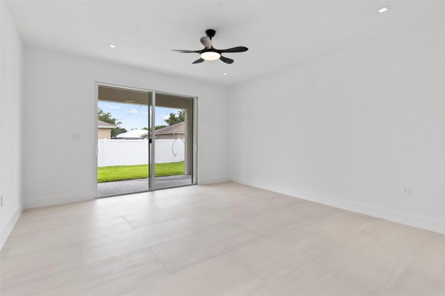 Spacious, unfurnished interior of a new home in , Port St. Lucie (Image 23).