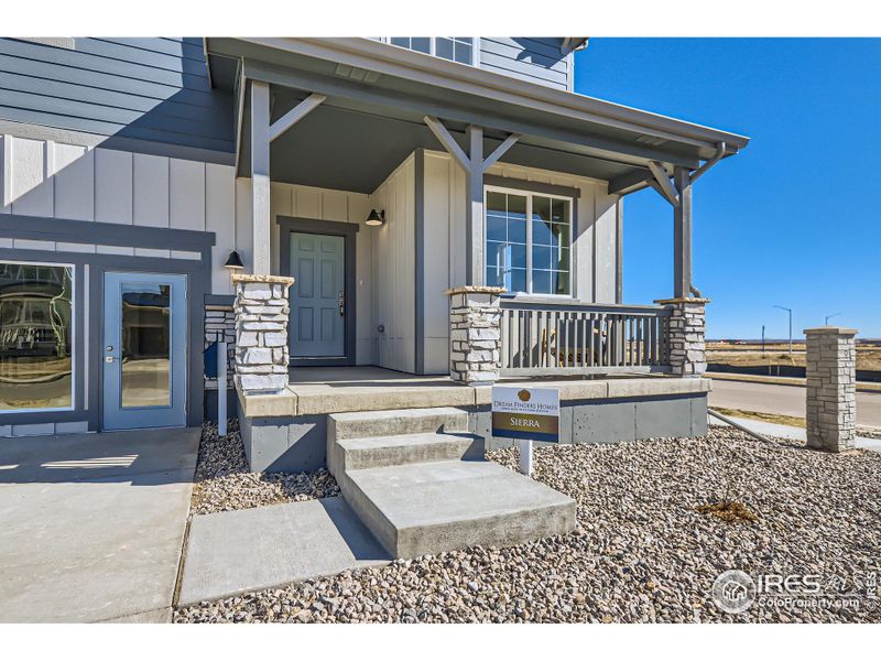 COVERED FRONT PATIO