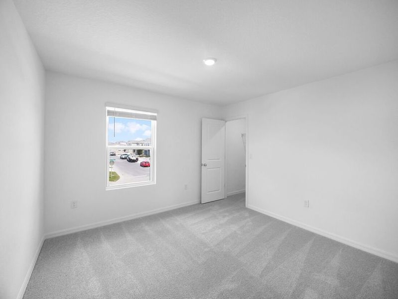 Spacious, unfurnished interior of a new home in Waterstone, Groveland (Image 19).