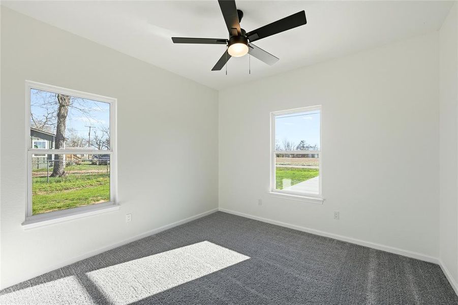 Spacious, unfurnished interior of a new home in , Bremond (Image 12).