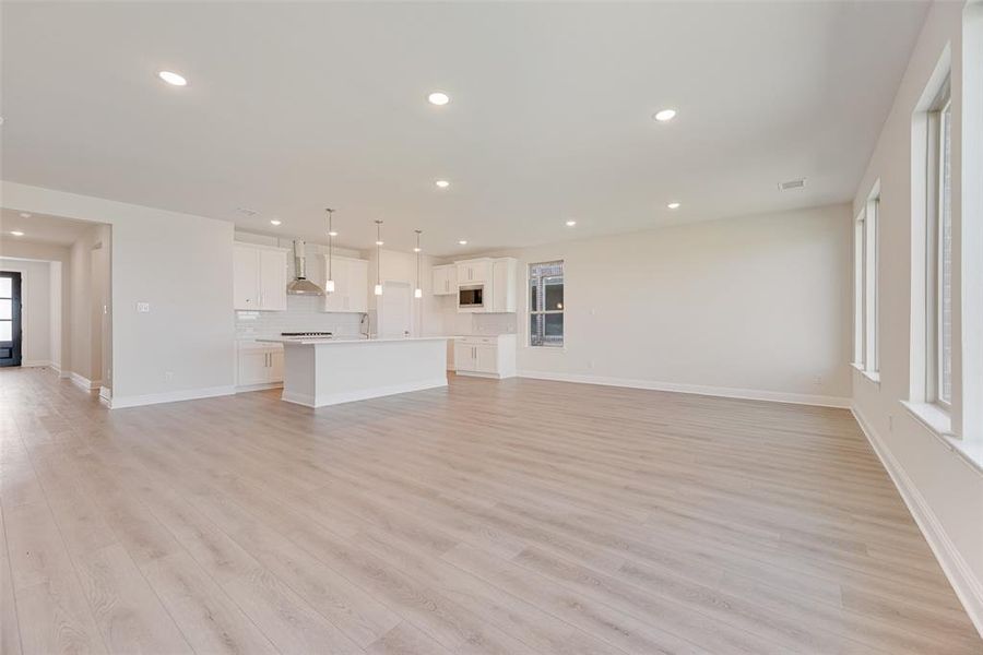 Spacious, unfurnished interior of a new home in Arbors at Legacy Hills, Celina (Image 23). Spacious, unfurnished interior of a new home in Arbors at Legacy Hills, Celina (Image 23).