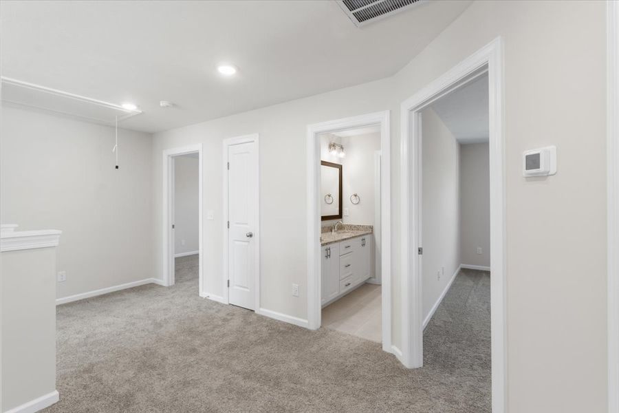 Spacious, unfurnished interior of a new home in Crawford Creek, Grovetown (Image 27). Spacious, unfurnished interior of a new home in Crawford Creek, Grovetown (Image 27).