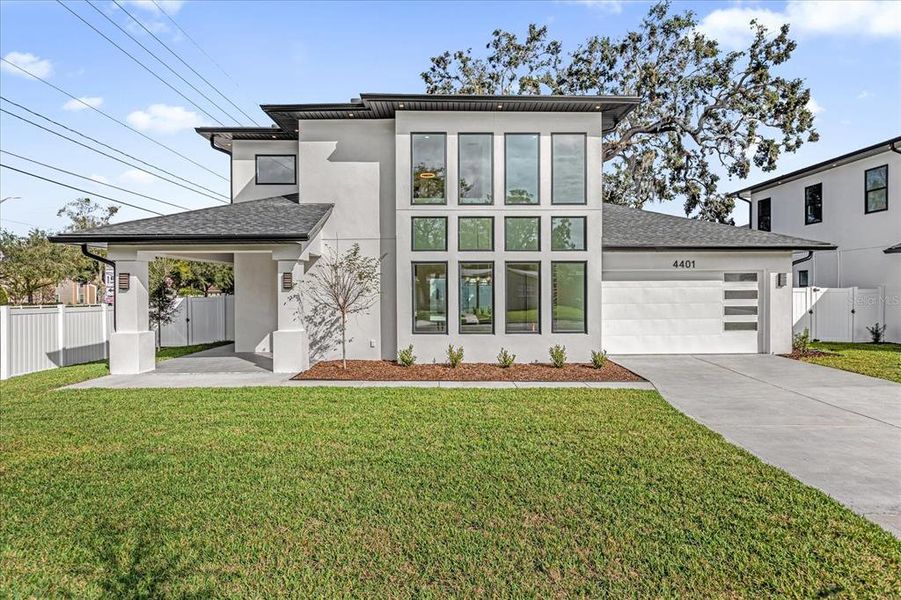 Exterior details and patio area of a home in , Orlando (Image 32).