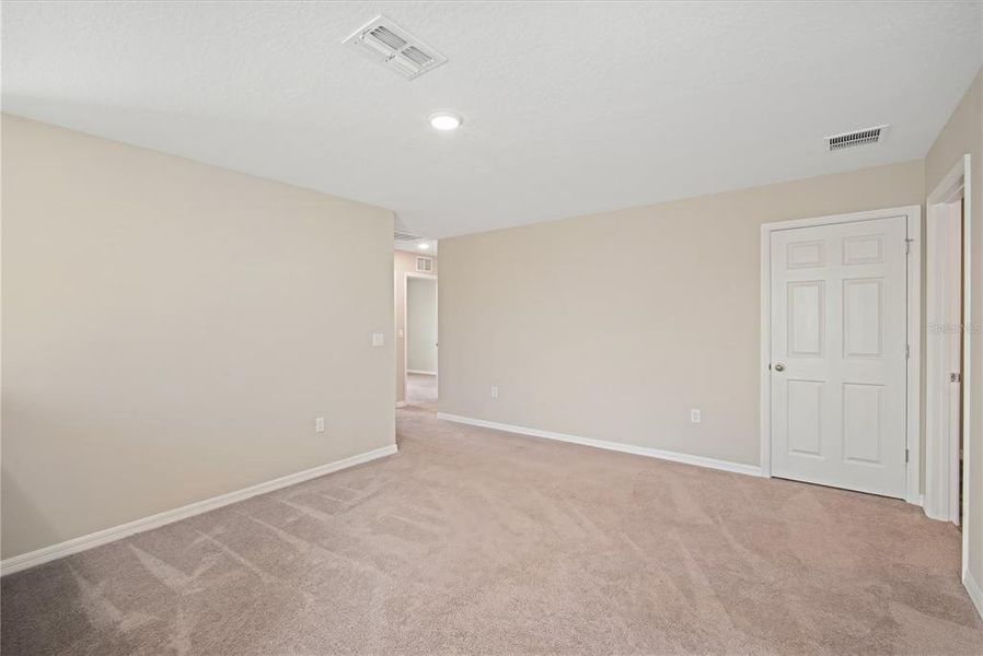 Spacious, unfurnished interior of a new home in Crosswind Point, Parrish (Image 29). Spacious, unfurnished interior of a new home in Crosswind Point, Parrish (Image 29).
