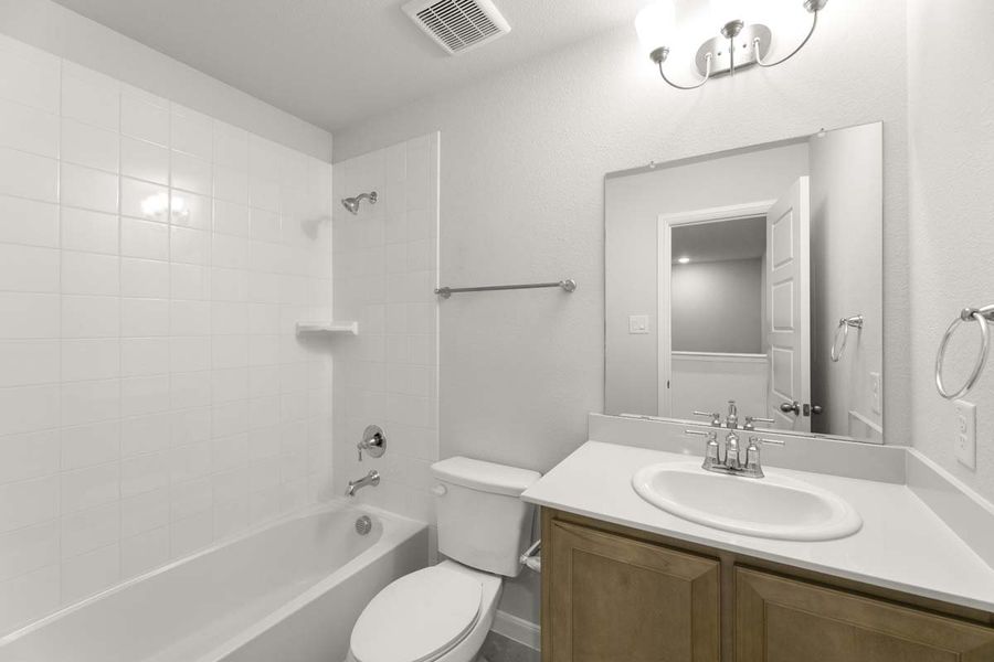Furnished interior view inside a new home in Elevon, Lavon (Image 10).