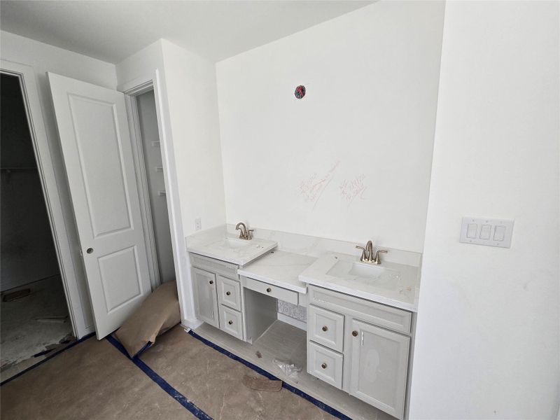 Separate Vanities with Knee Space Separate Vanities with Knee Space