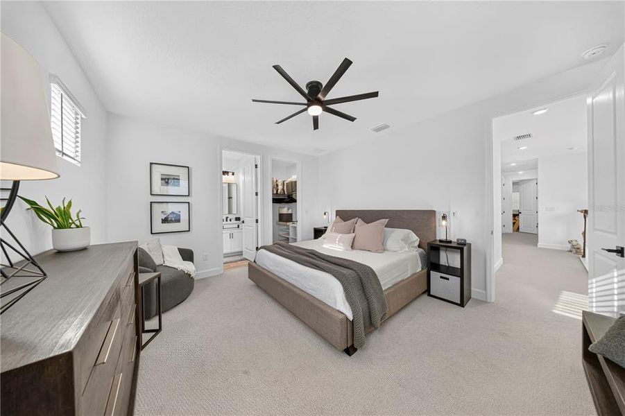 Furnished interior view inside a new home in , Wesley Chapel (Image 10).