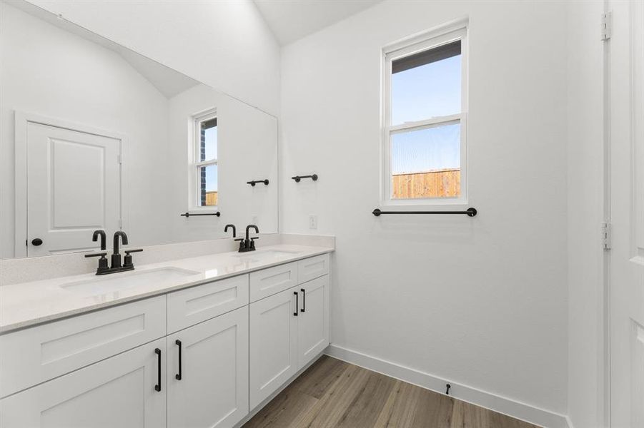 677 Tyronza-Primary Suite-4