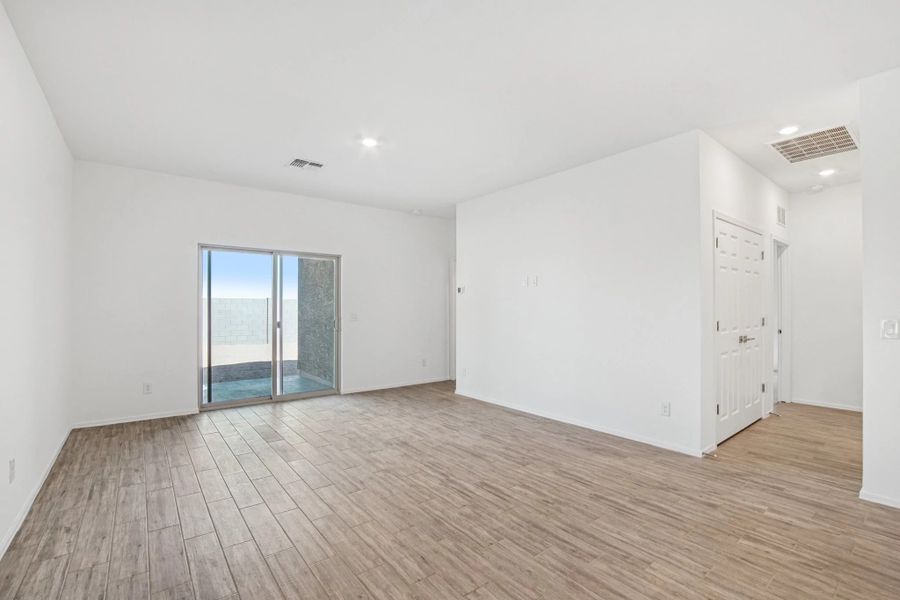 Spacious, unfurnished interior of a new home in Solara, Laveen (Image 8). Spacious, unfurnished interior of a new home in Solara, Laveen (Image 8).