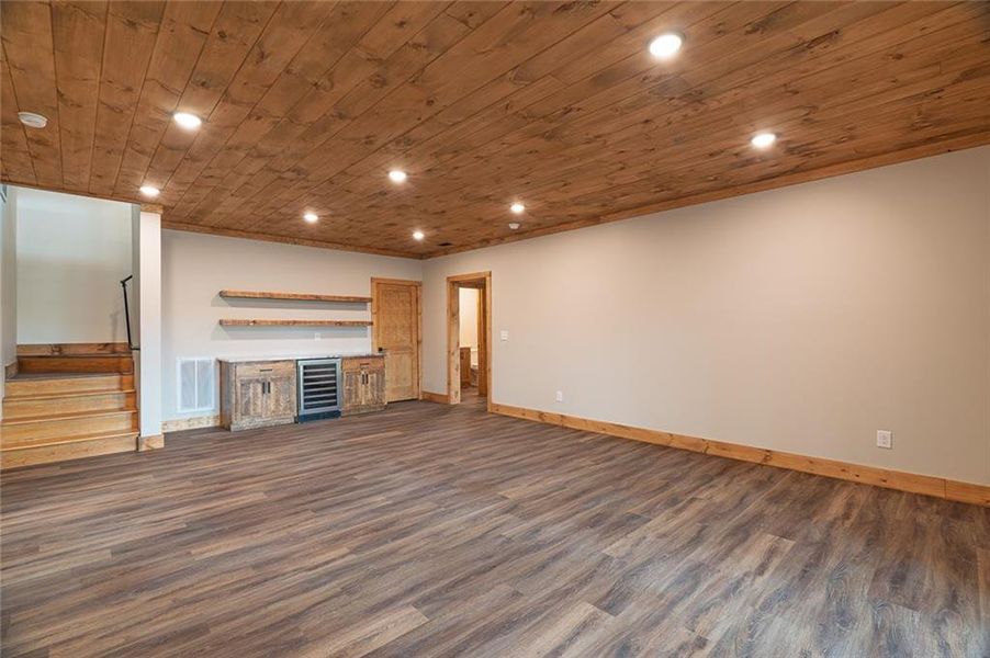 Spacious, unfurnished interior of a new home in , Ellijay (Image 19).