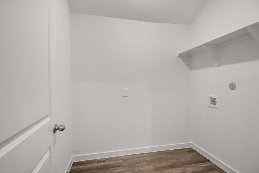 Spacious, unfurnished interior of a new home in Chapel Lakes, Montgomery (Image 13). Spacious, unfurnished interior of a new home in Chapel Lakes, Montgomery (Image 13).