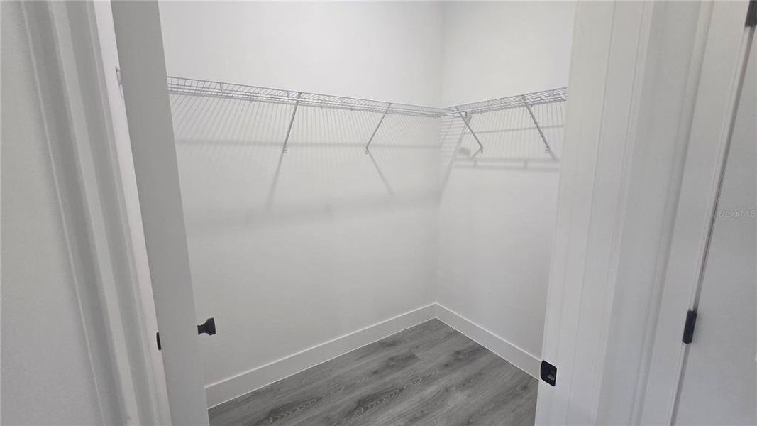 Spacious, unfurnished interior of a new home in , Citrus Springs (Image 17).