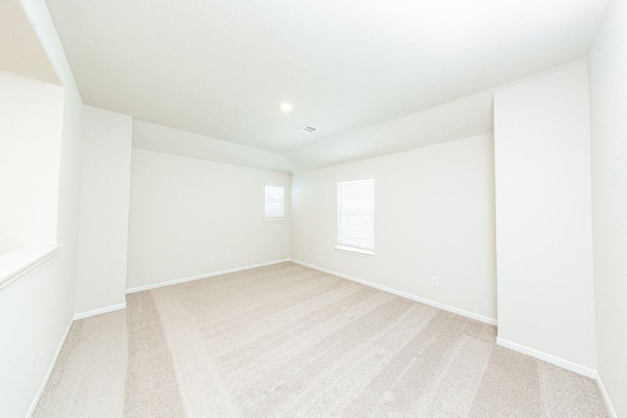 Spacious, unfurnished interior of a new home in Bammel Oaks, Houston (Image 18). Spacious, unfurnished interior of a new home in Bammel Oaks, Houston (Image 18).