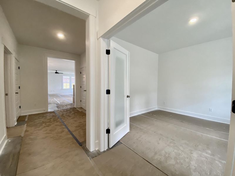 Spacious, unfurnished interior of a new home in , North Charleston (Image 35).