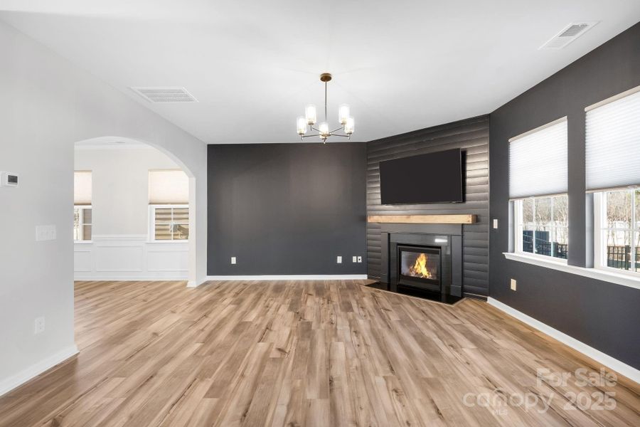 Spacious, unfurnished interior of a new home in , Fort Mill (Image 16).