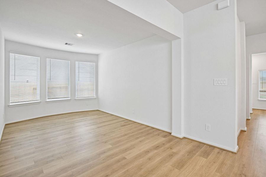 Spacious, unfurnished interior of a new home in Riviera Pines - Premier Series, Huffman (Image 36).