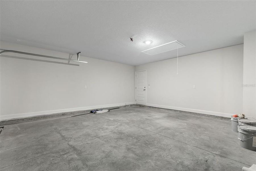 Spacious, unfurnished interior of a new home in Palm Coast, Palm Coast (Image 18).