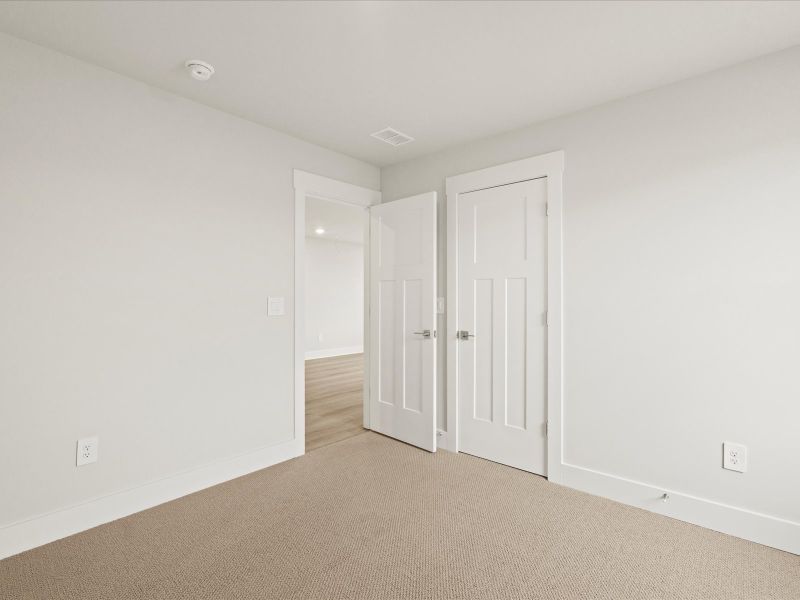 Spacious, unfurnished interior of a new home in Cedar Shoals - Signature Collection, Piedmont (Image 11).