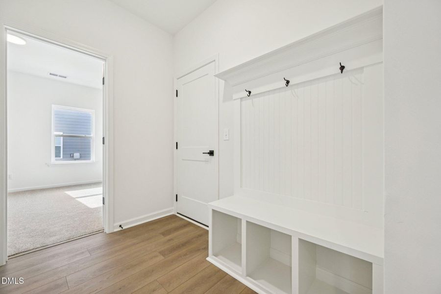 40-web-or-mls-Darius Ln-S0402-040