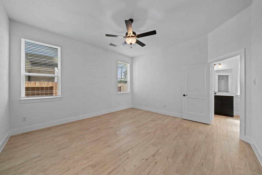 Spacious, unfurnished interior of a new home in The Woodlands Hills, Willis (Image 20). Spacious, unfurnished interior of a new home in The Woodlands Hills, Willis (Image 20).
