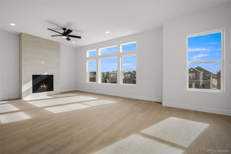 Spacious, unfurnished interior of a new home in Trailside at Cottonwood Creek, Colorado Springs (Image 22).