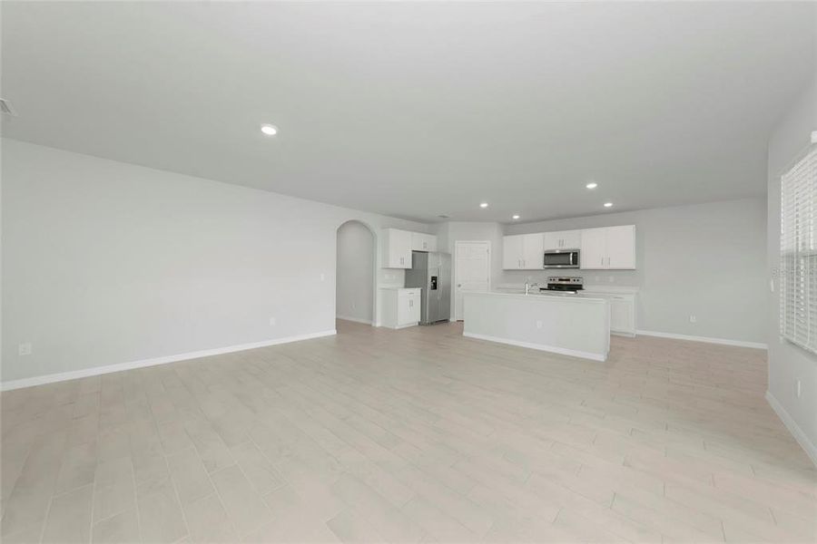 Spacious, unfurnished interior of a new home in , Punta Gorda (Image 37).