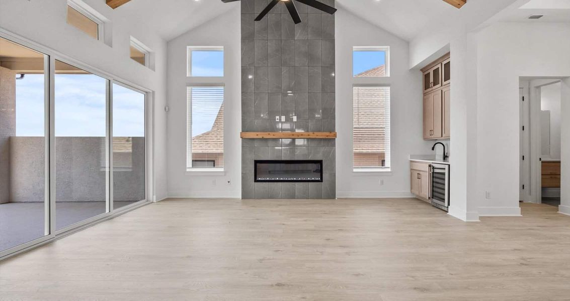 Spacious, unfurnished interior of a new home in Sweetwater, Austin (Image 19).