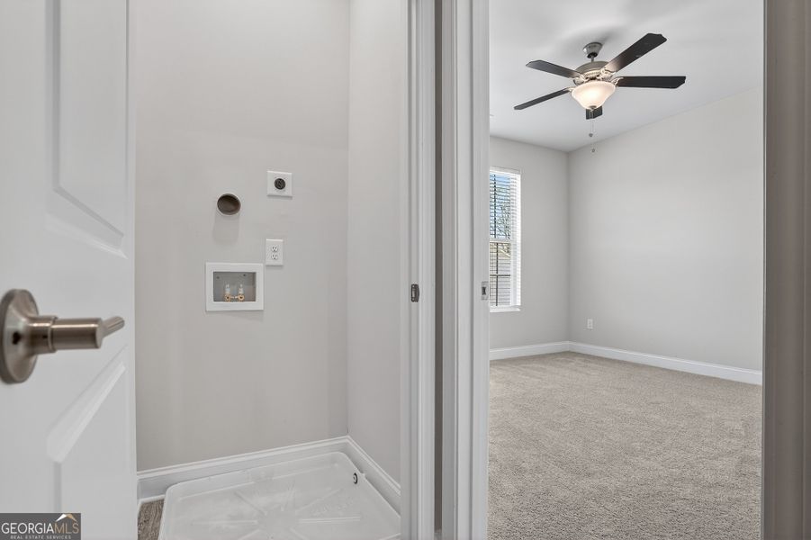 Spacious, unfurnished interior of a new home in Morning Creek Forest, Atlanta (Image 12). Spacious, unfurnished interior of a new home in Morning Creek Forest, Atlanta (Image 12).