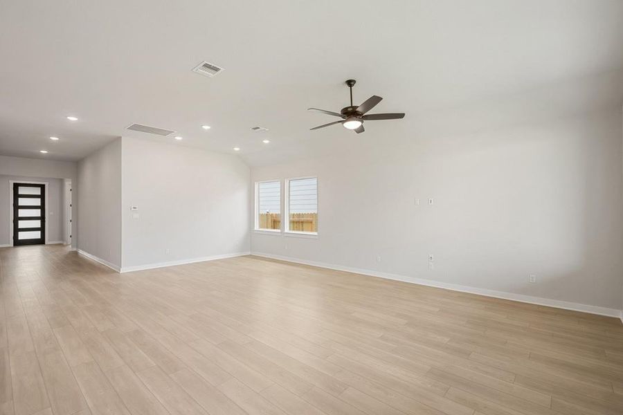 Spacious, unfurnished interior of a new home in Lagos Reserve, Manor (Image 15). Spacious, unfurnished interior of a new home in Lagos Reserve, Manor (Image 15).