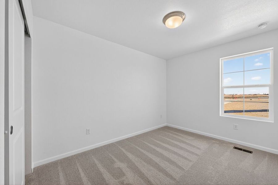 Spacious, unfurnished interior of a new home in Parterre, Thornton (Image 13).