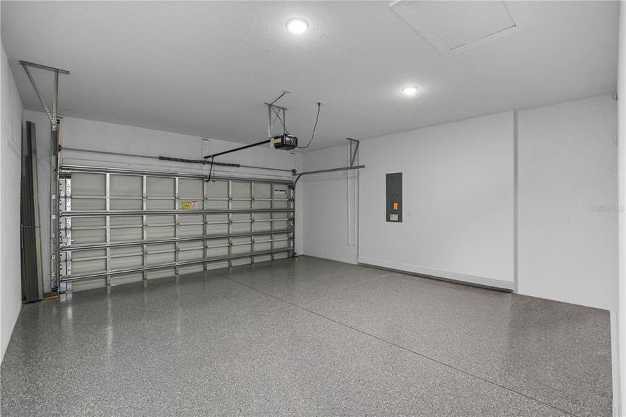 Spacious, unfurnished interior of a new home in Cresswind Lakewood Ranch, Lakewood Ranch (Image 18). Spacious, unfurnished interior of a new home in Cresswind Lakewood Ranch, Lakewood Ranch (Image 18).