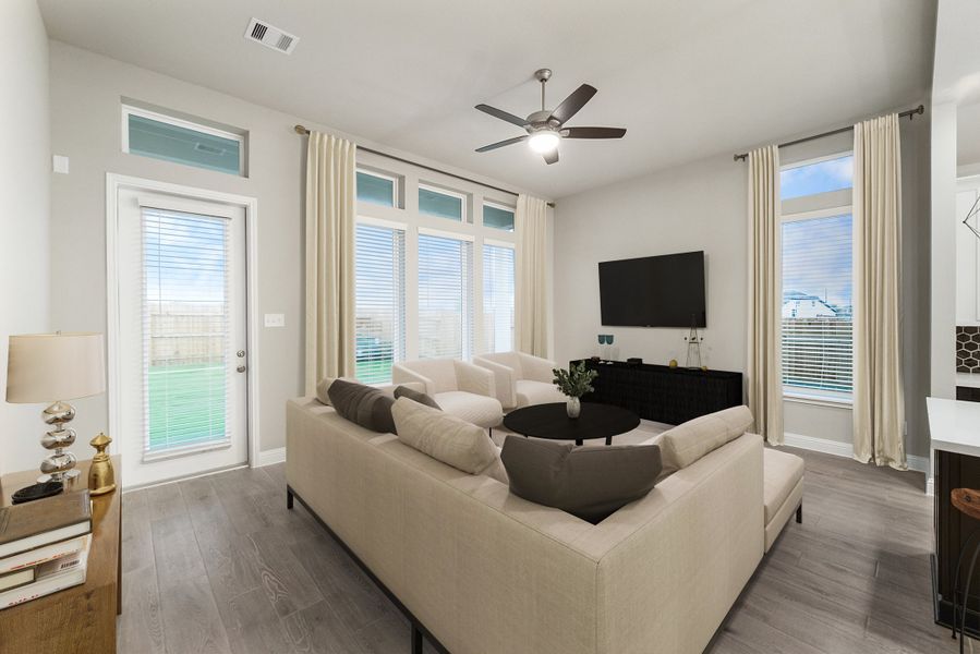 Representative furnished interior of a home built from the Cibola by Beazer Homes in Gatherings® at Chambers Creek: Signature Collection, Willis (Image 7).