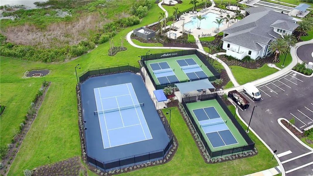 Image 28 of a home in Arbor Oaks.