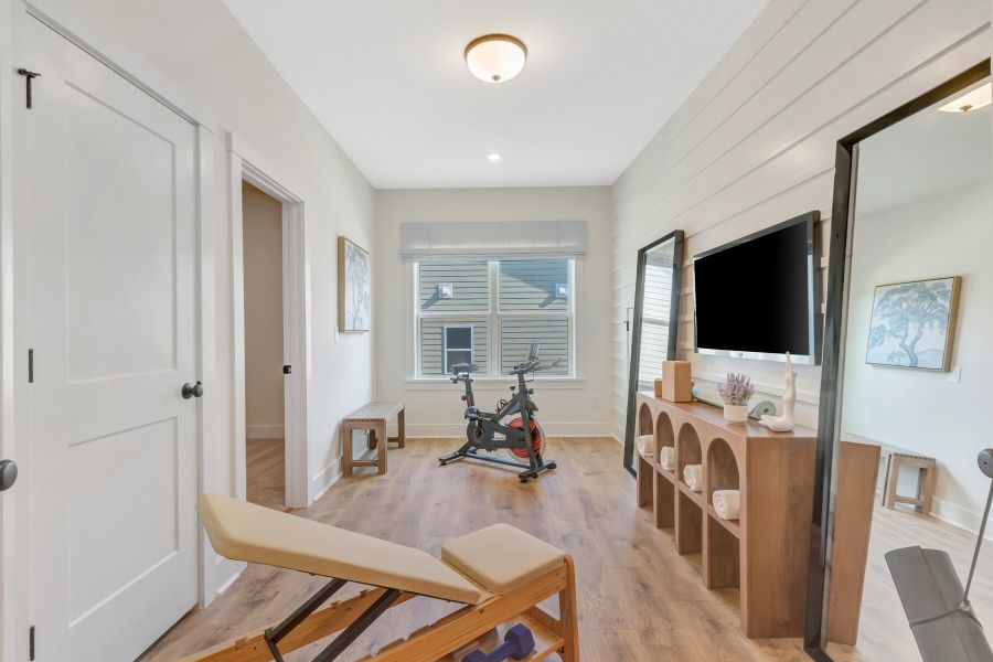 Representative furnished interior of a home built from the Hatteras by Beazer Homes in Stonewood Estates, Durham (Image 9).