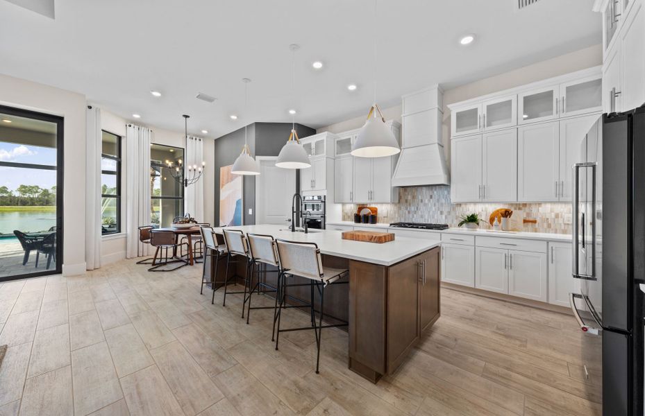 Pro-series kitchen with designer finishes Pro-series kitchen with designer finishes