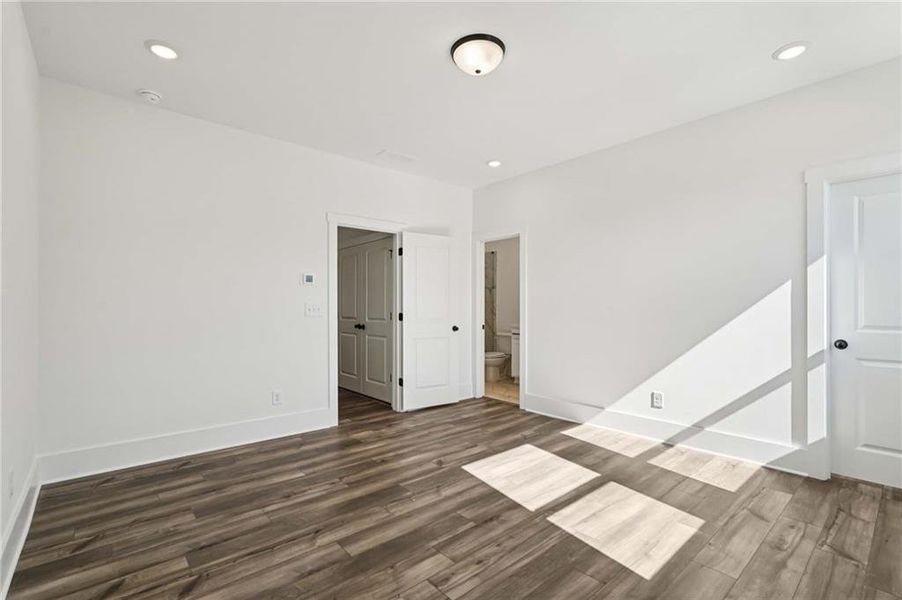 Spacious, unfurnished interior of a new home in Park Vue, Atlanta (Image 41).