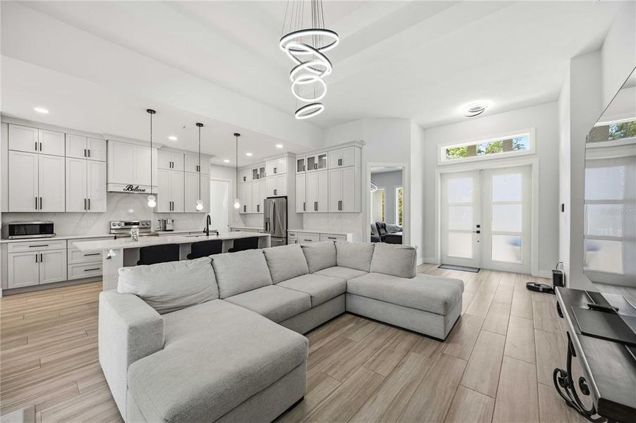 Furnished interior view inside a new home in , Port Charlotte (Image 19).