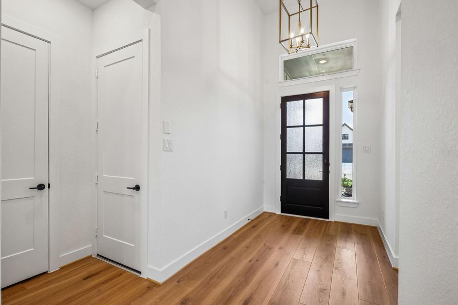Spacious, unfurnished interior of a new home in Wood Leaf Reserve, Tomball (Image 18). Spacious, unfurnished interior of a new home in Wood Leaf Reserve, Tomball (Image 18).