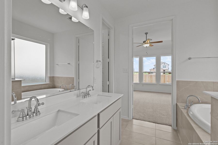 Furnished interior view inside a new home in Rhine Valley, Schertz (Image 10).