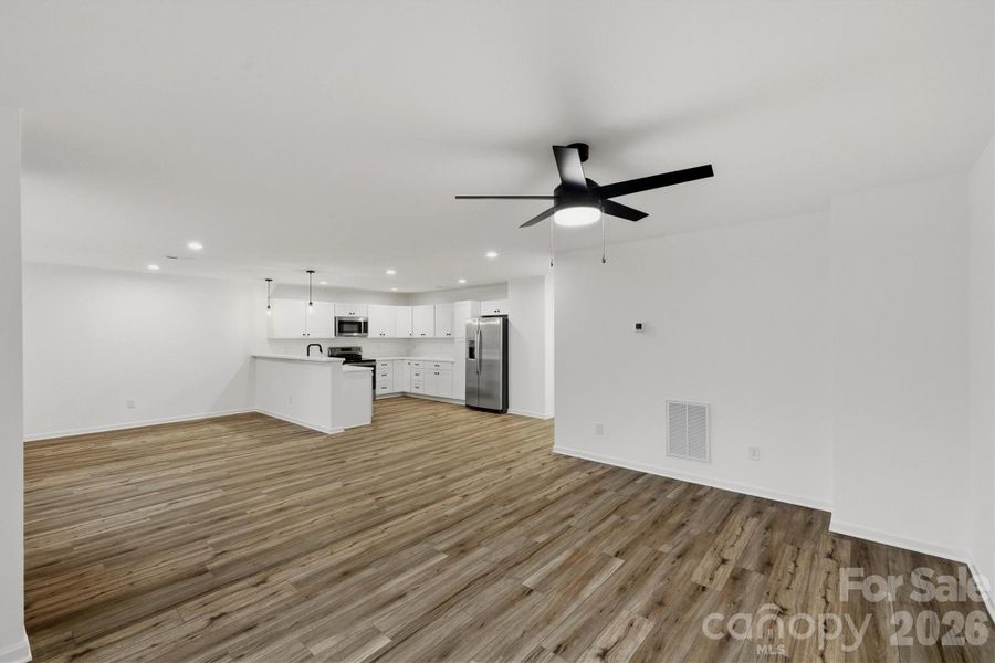 Spacious, unfurnished interior of a new home in , Hickory (Image 16).
