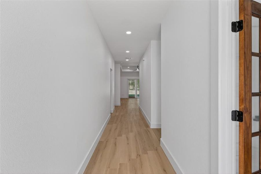 Spacious, unfurnished interior of a new home in , Mabank (Image 18). Spacious, unfurnished interior of a new home in , Mabank (Image 18).