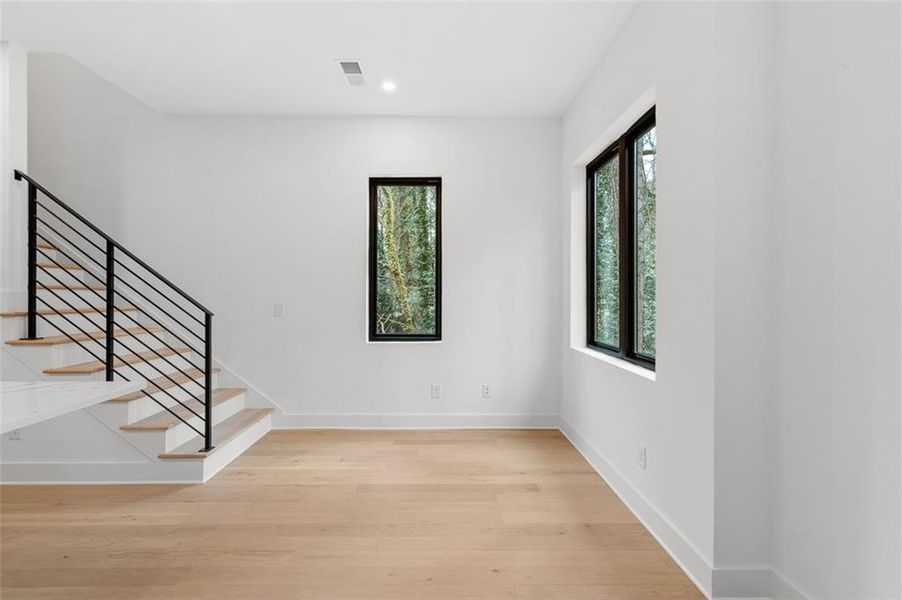 Spacious, unfurnished interior of a new home in , Atlanta (Image 22).