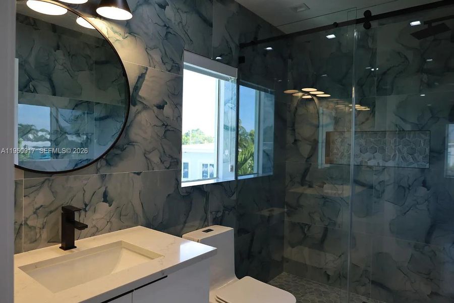 Furnished interior view inside a new home in , Tavernier (Image 6).