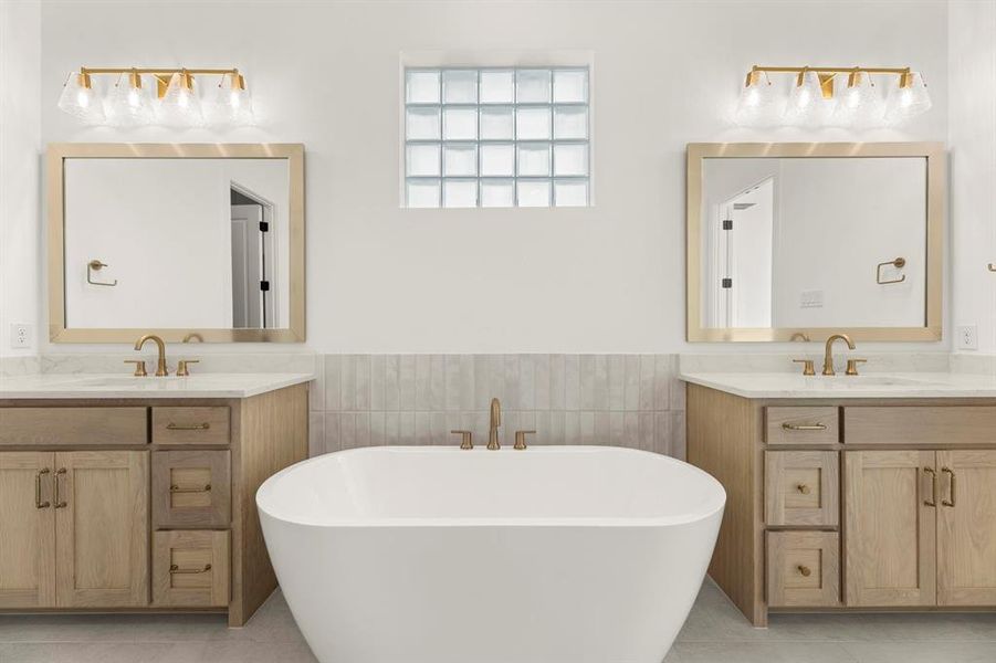 37. 2801 Little Current - Bath (5)