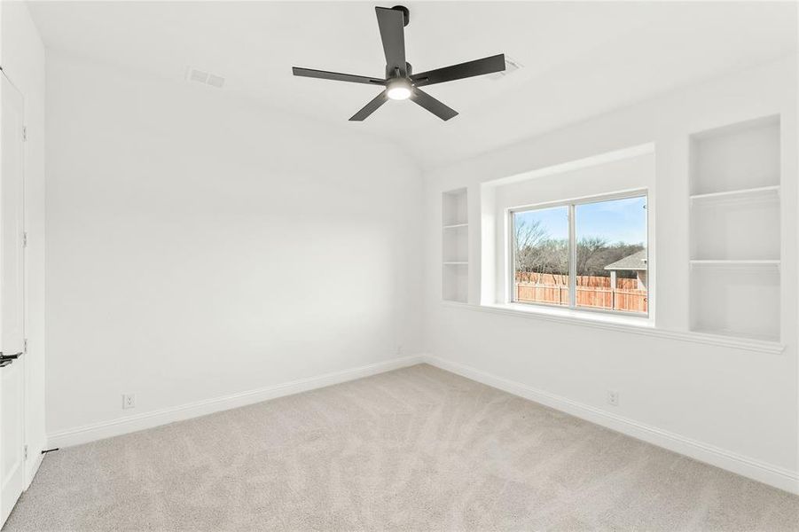 Spacious, unfurnished interior of a new home in Crystal Lake Estates, Red Oak (Image 23).