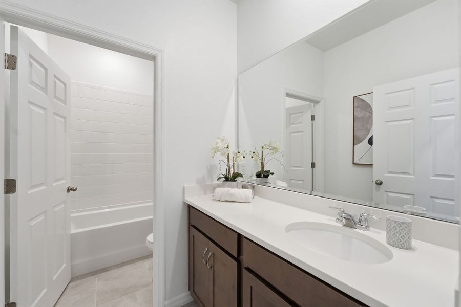 Furnished interior view inside a new home in Marion Ridge, Haines City (Image 6).